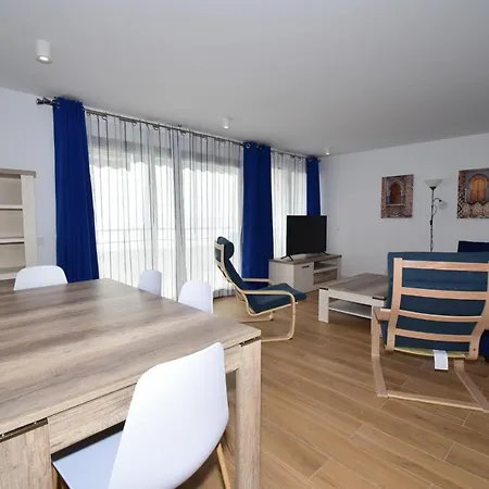 Lux Center - Arena Apartment